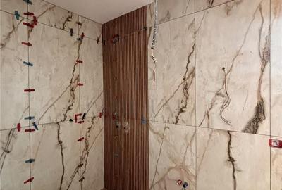 Casă cu 4 camere cu Teren 300 Mp în Central