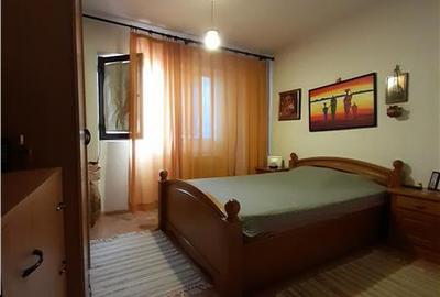 Apartament cu 2 camere decomandat, mobilat în B-dul București