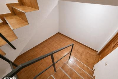 Casă cu 5 camere cu Teren 1000 Mp în Cristian - 9