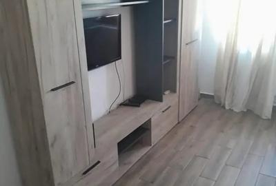 Garsonieră decomandată în Central - 4