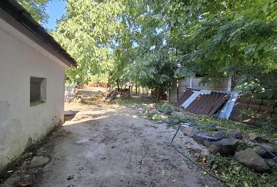 Casă cu 3 camere în Central