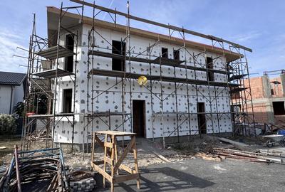 Duplex cu 3 camere cu Teren 161 Mp în Otopeni