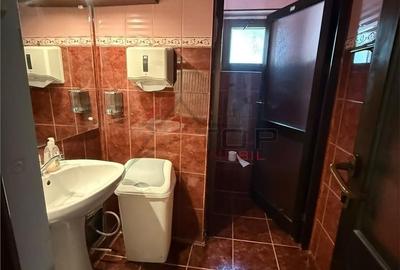 Apartament cu 4 camere decomandat în Canta