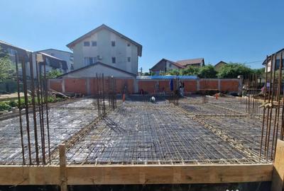 Casă cu 6 camere cu Teren 580 Mp în Roșu - 2
