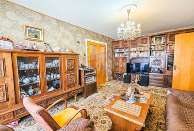 Apartament cu 4 camere semidecomandat, mobilat în Vatra Luminoasă