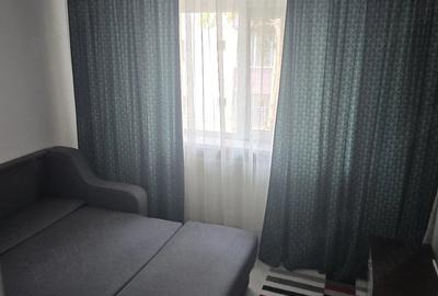 Apartament cu 3 camere decomandat în Medicină