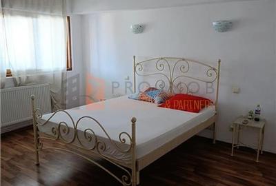 Apartament cu 4 camere decomandat, mobilat în 1 Decembrie - 2
