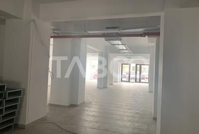 Spațiu comercial, de 600 mp, în Central - 9