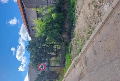 Teren de 420 mp, în Central