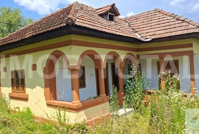 Casă individuală cu 3 camere cu Canalizare în Periferie - 1