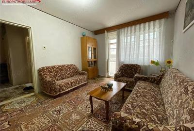 Apartament cu 2 camere decomandat în 23 August - 1