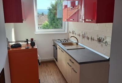 Apartament cu 2 camere decomandat în Central - 3
