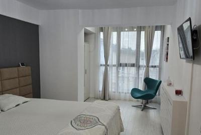 Apartament cu 2 camere semidecomandat, mobilat în Băneasa