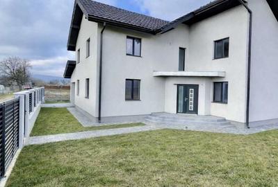 Casă cu 4 camere cu Teren 700 Mp în Gilău - 3