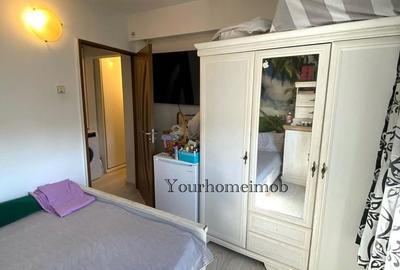 Apartament cu 3 camere semidecomandat în Craiovița Nouă