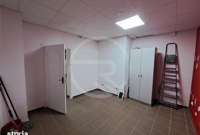 Spațiu comercial, de 64 mp, în Central