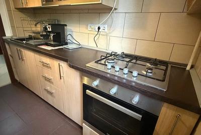 Apartament cu 3 camere decomandat în Titan - 4