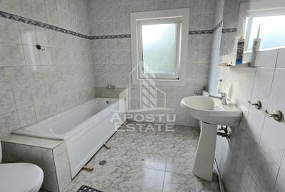 Casă individuală cu 5 camere cu Canalizare în Lipovei - 13