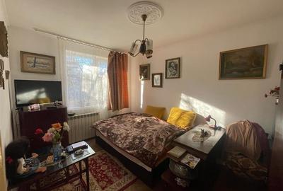 Apartament cu 3 camere semidecomandat în Decebal - 3