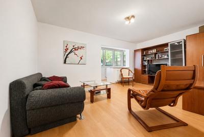 Apartament cu 3 camere decomandat, mobilat în Zorilor