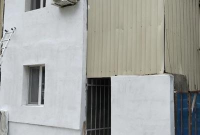 Casă cu 8 camere cu Teren 40 Mp în 13 Septembrie