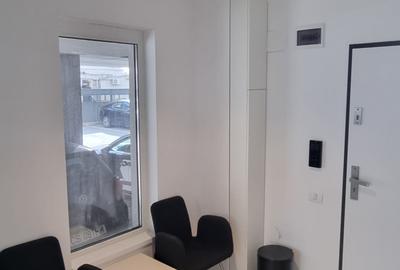 Birou, de 30 mp, în Central - 2
