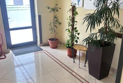 Spațiu comercial, de 500 mp, în Central - 15