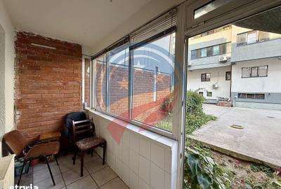 Apartament cu 3 camere decomandat în 1 Mai