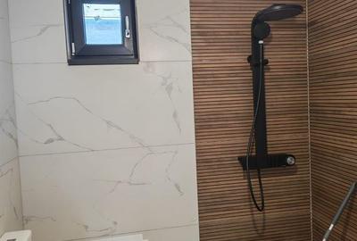 Casă cu 2 camere cu Teren 400 Mp în Ișalnița