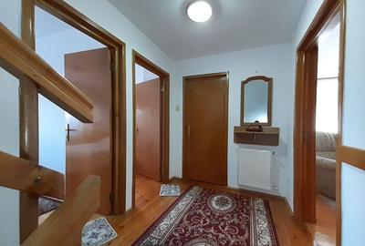 Casă individuală cu 5 camere decomandat cu Canalizare în Brașovul Vechi - 13
