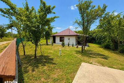 Casă cu 1 camere cu Teren 1023 Mp în Grajduri
