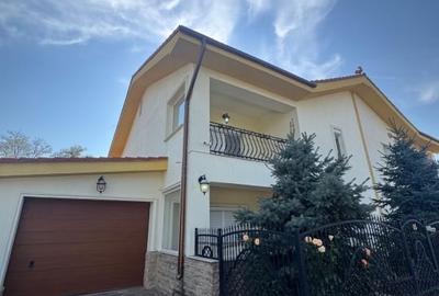 Duplex cu 4 camere cu Teren 496 Mp în Păcii - 1