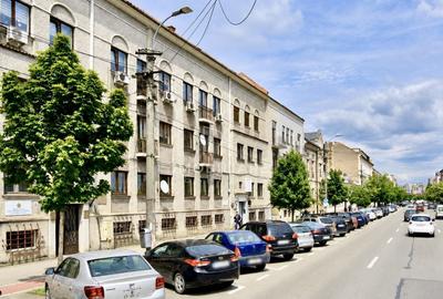 Spațiu comercial, de 58 mp, în Central - 3