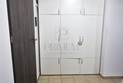 Apartament cu 3 camere decomandat în Soarelui