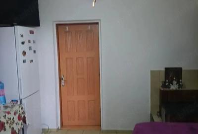 Casă cu Teren 556 Mp în Cândești