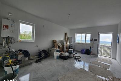 Casă cu 3 camere cu Teren 600 Mp în Central