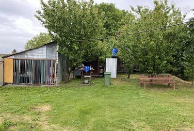 Casă cu 4 camere în Brezoaia