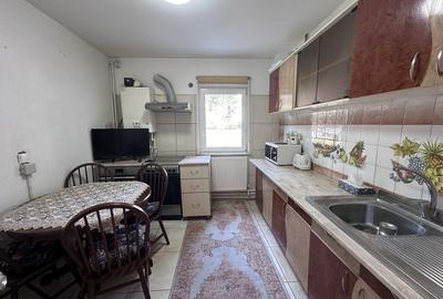 Apartament cu 3 camere decomandat în Exterior Vest - 3