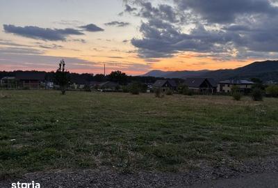 Teren de 4100 mp, în Central