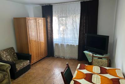Apartament cu 2 camere decomandat în Central - 2