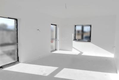Casă individuală cu 4 camere cu Canalizare în Sânpetru - 1