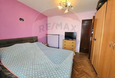 Apartament cu 3 camere decomandat în Casa de Cultură - 4