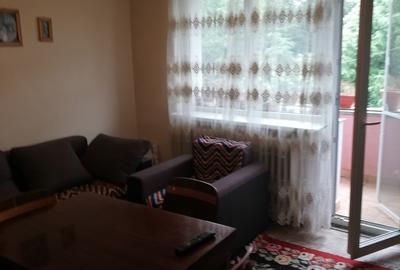 Apartament cu 4 camere semidecomandat în Central - 1