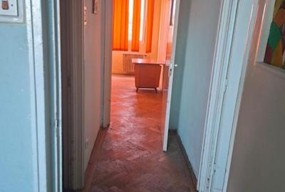 Apartament cu 3 camere semidecomandat în 1 Mai - 3