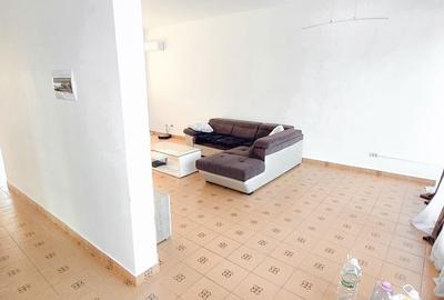 Casă cu 4 camere cu Teren 500 Mp în Exterior Vest