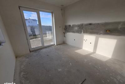 Casă cu 3 camere cu Teren 180 Mp în Sânandrei