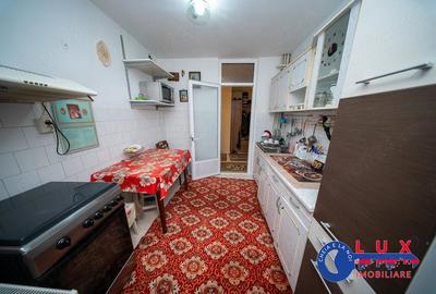 Apartament cu 2 camere decomandat în C5
