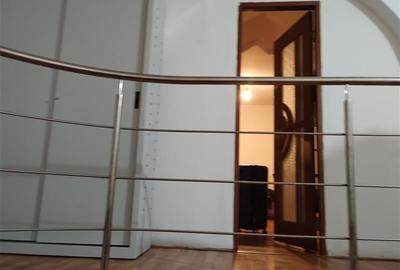 Casă individuală cu 7 camere cu Teren 270 Mp în Mihai Bravu - 2