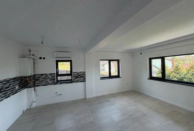 Apartament cu 3 camere decomandat în Central - 2