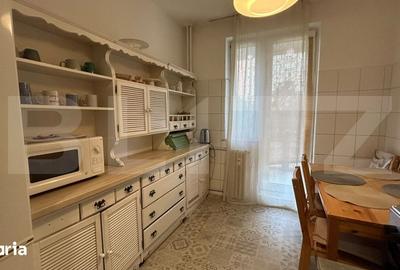 Apartament cu 3 camere în Decebal